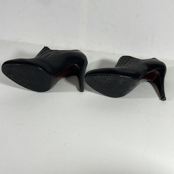 Black Banana Republic booties - Picture 2 of 5